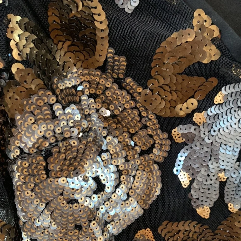 Metallic Sequin top - Picture 3 of 4